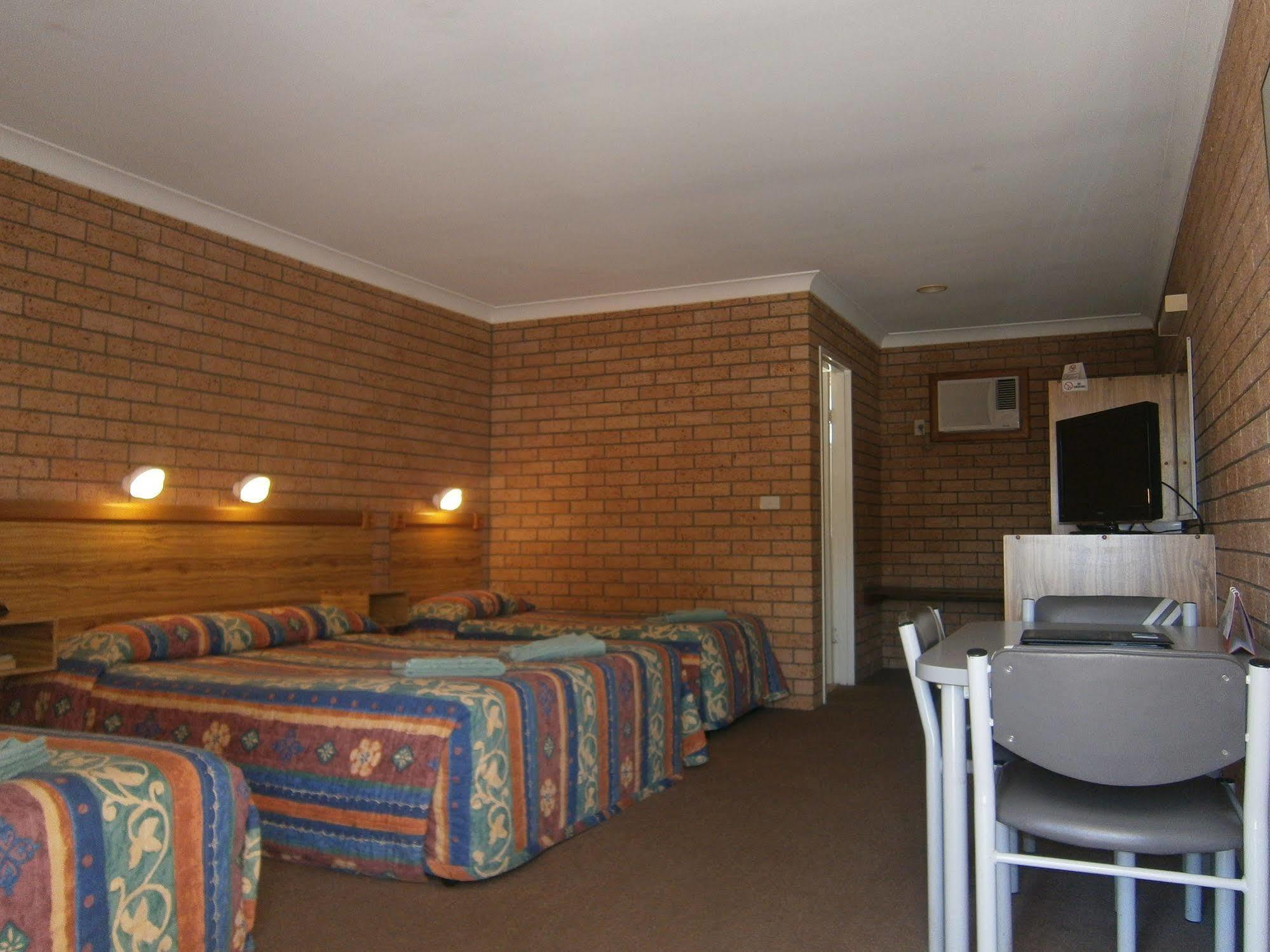 Aaron Inn Motel Narrabri Exterior foto